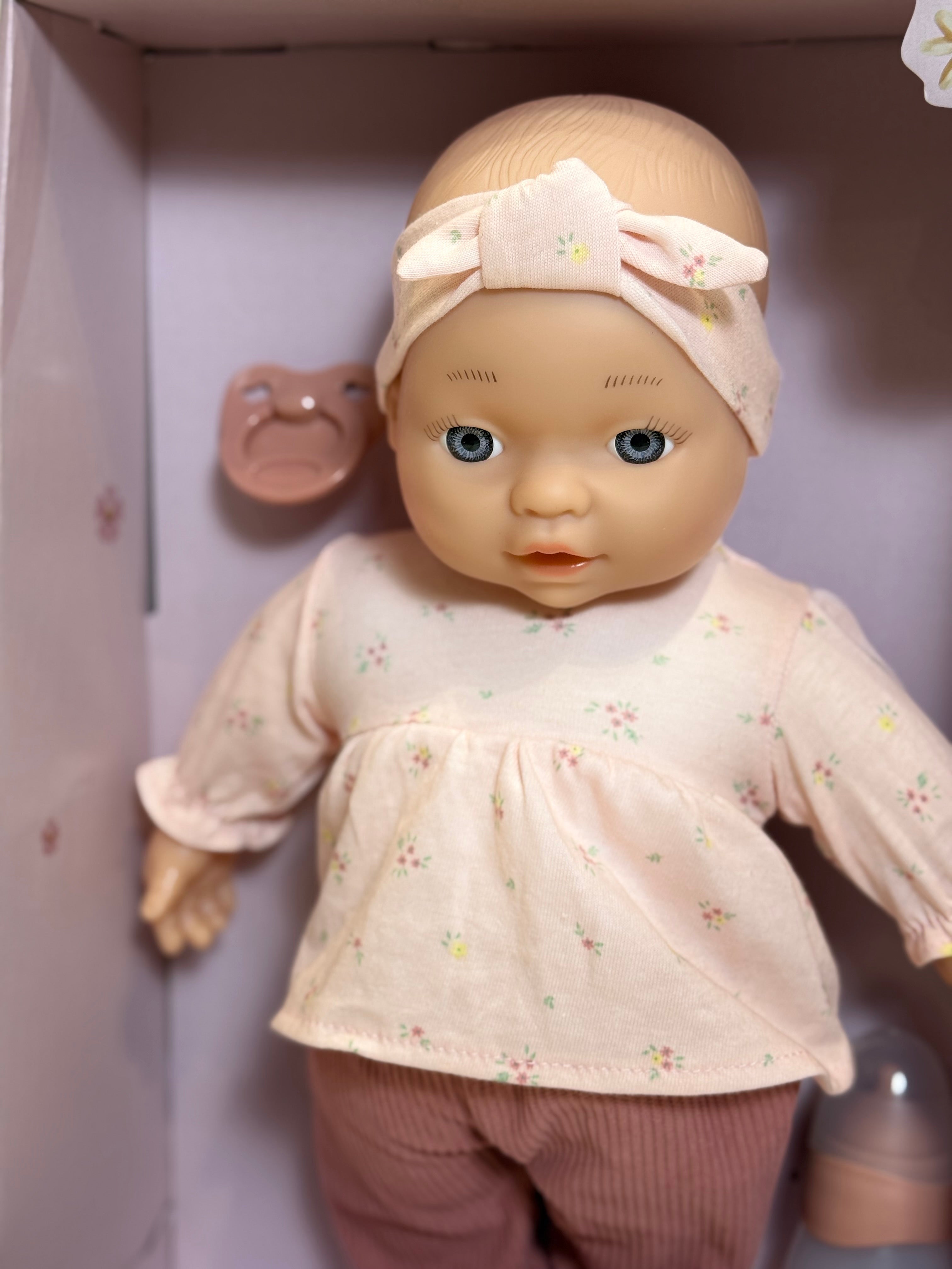 👶💕 Bambola Lily – Little Dutch