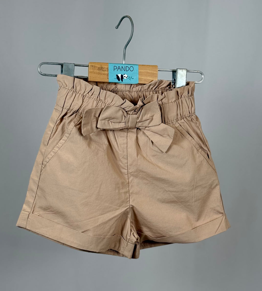 Shorts Bambina con Fiocco e Vita Arricciata – Beige