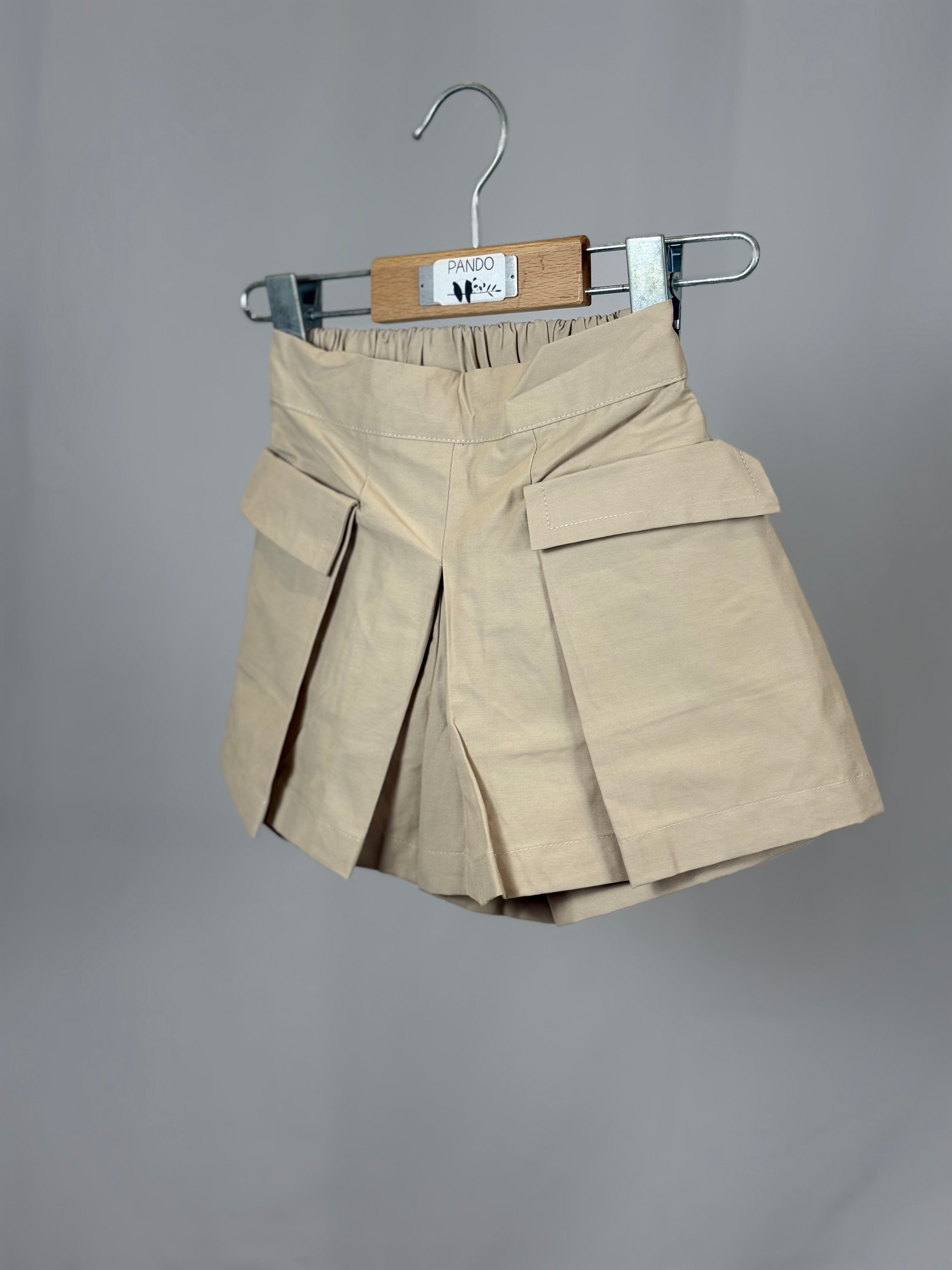 Pantagonna Bambina Beige con Pieghe e Tasche Decorative