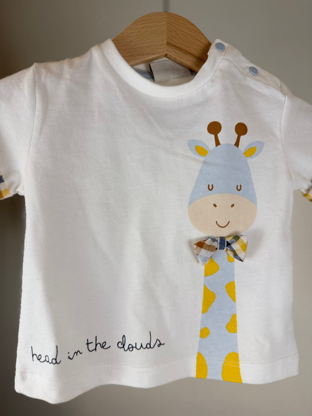 🦒 T-shirt neonato con giraffina e papillon