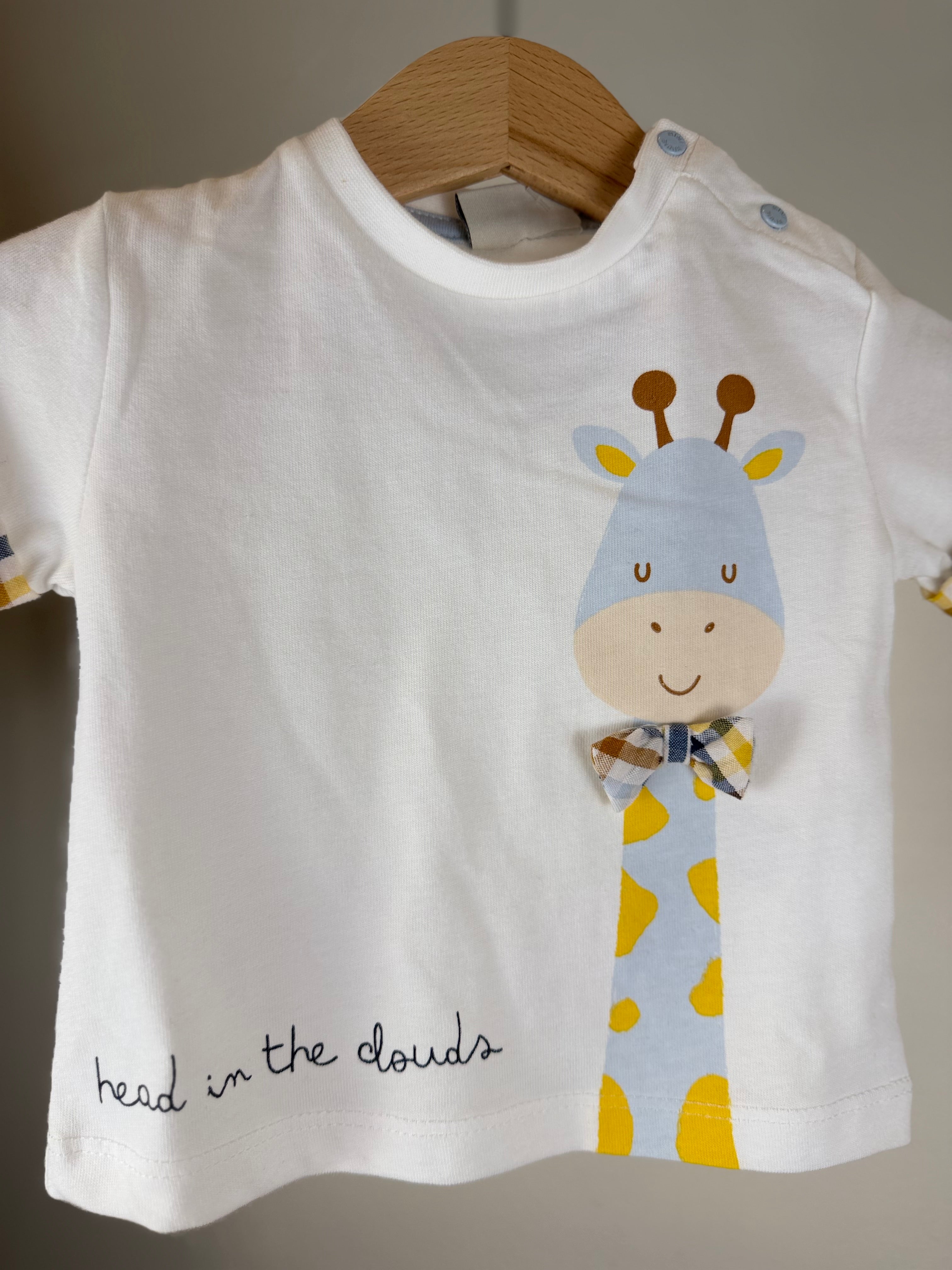 🦒 T-shirt neonato con giraffina e papillon