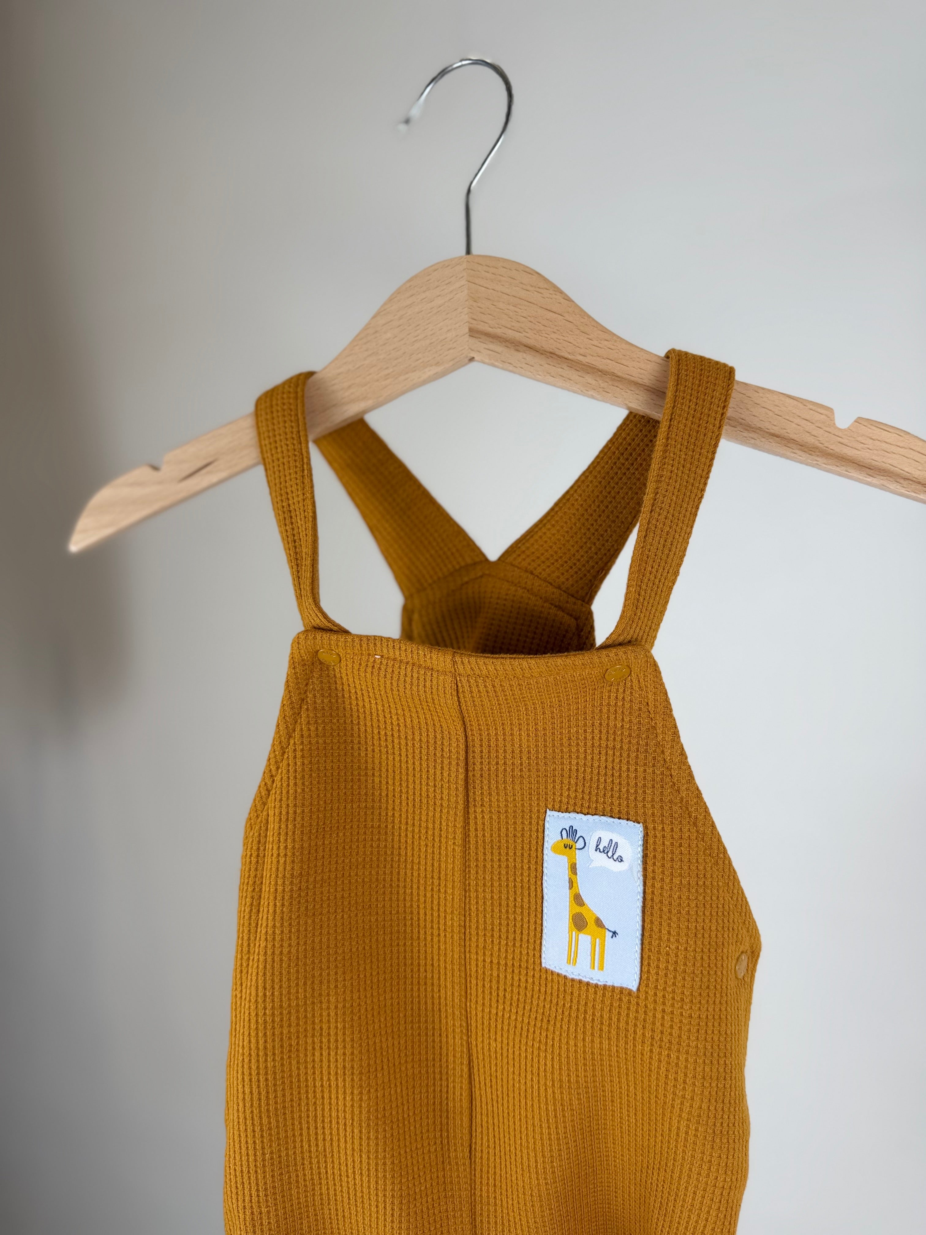 🧡 Salopette corta neonato con giraffina