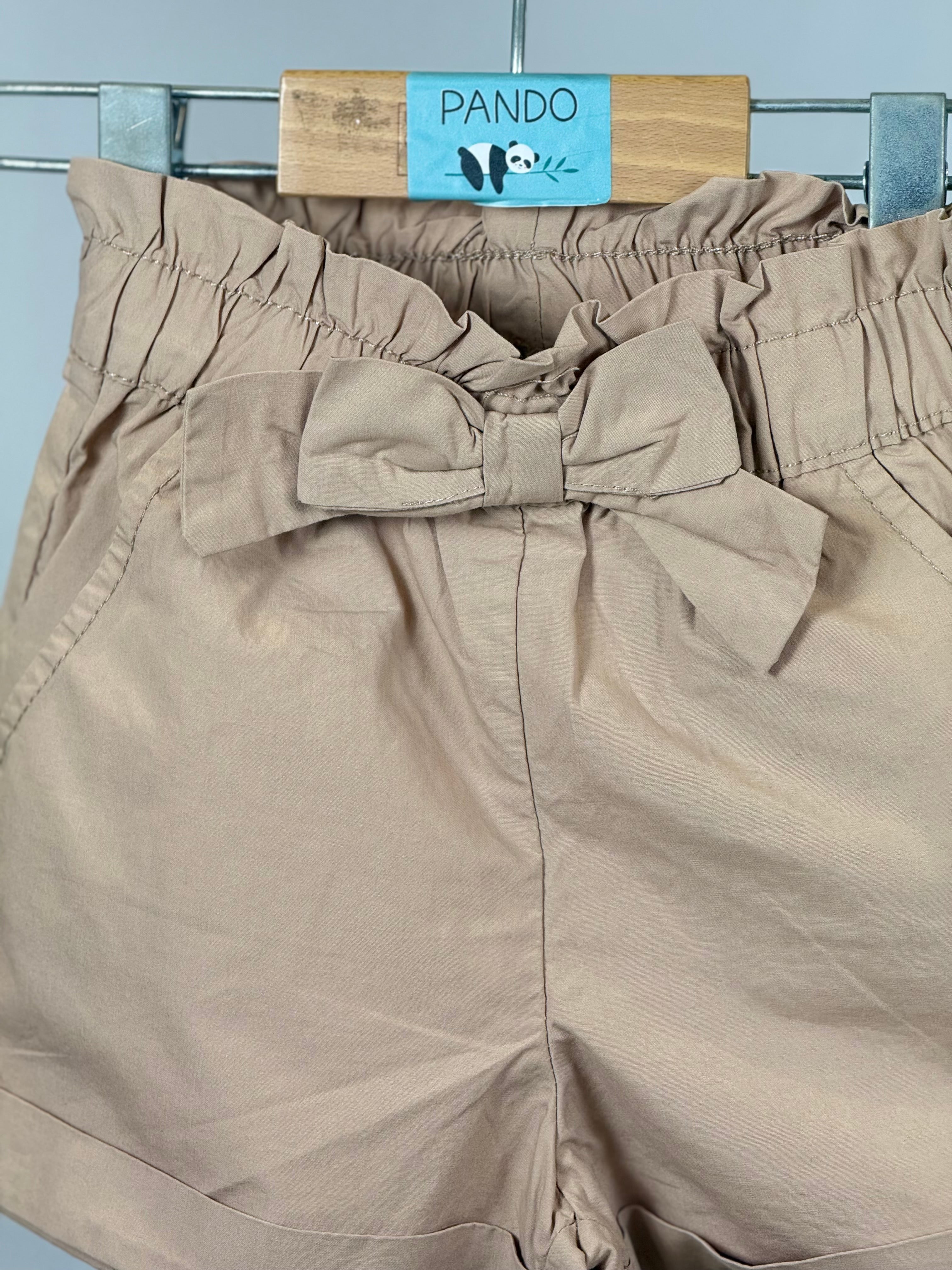 Shorts Bambina con Fiocco e Vita Arricciata – Beige