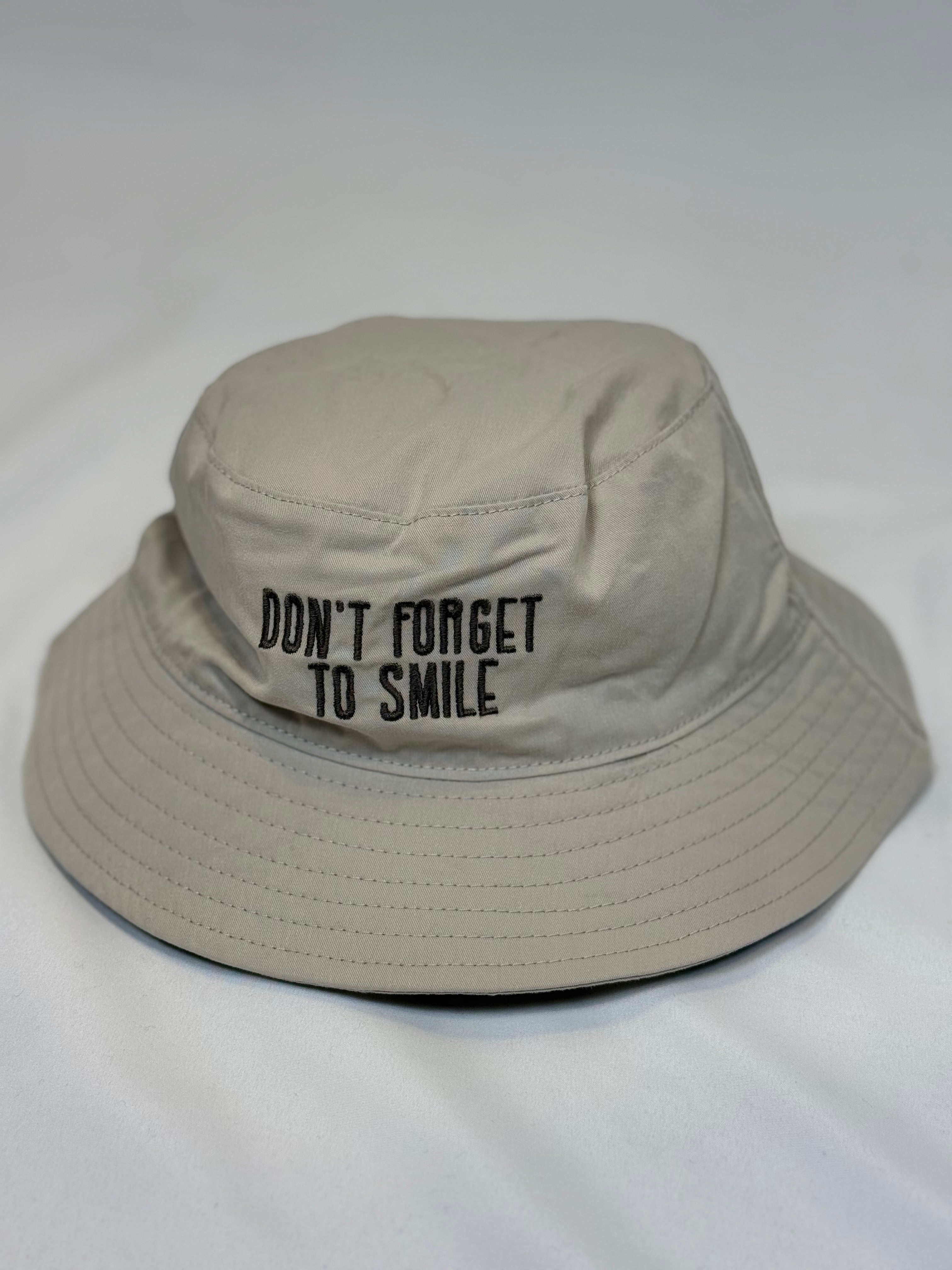 😊🎩 Cappello Pescatore “Don’t Forget to Smile”