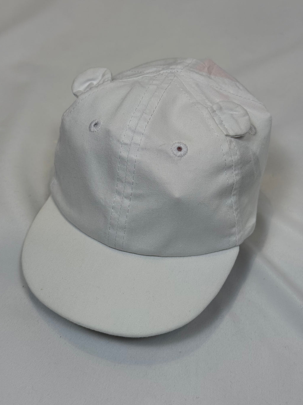 🤍🧢 Cappellino Bambina Bianco con Orecchiette
