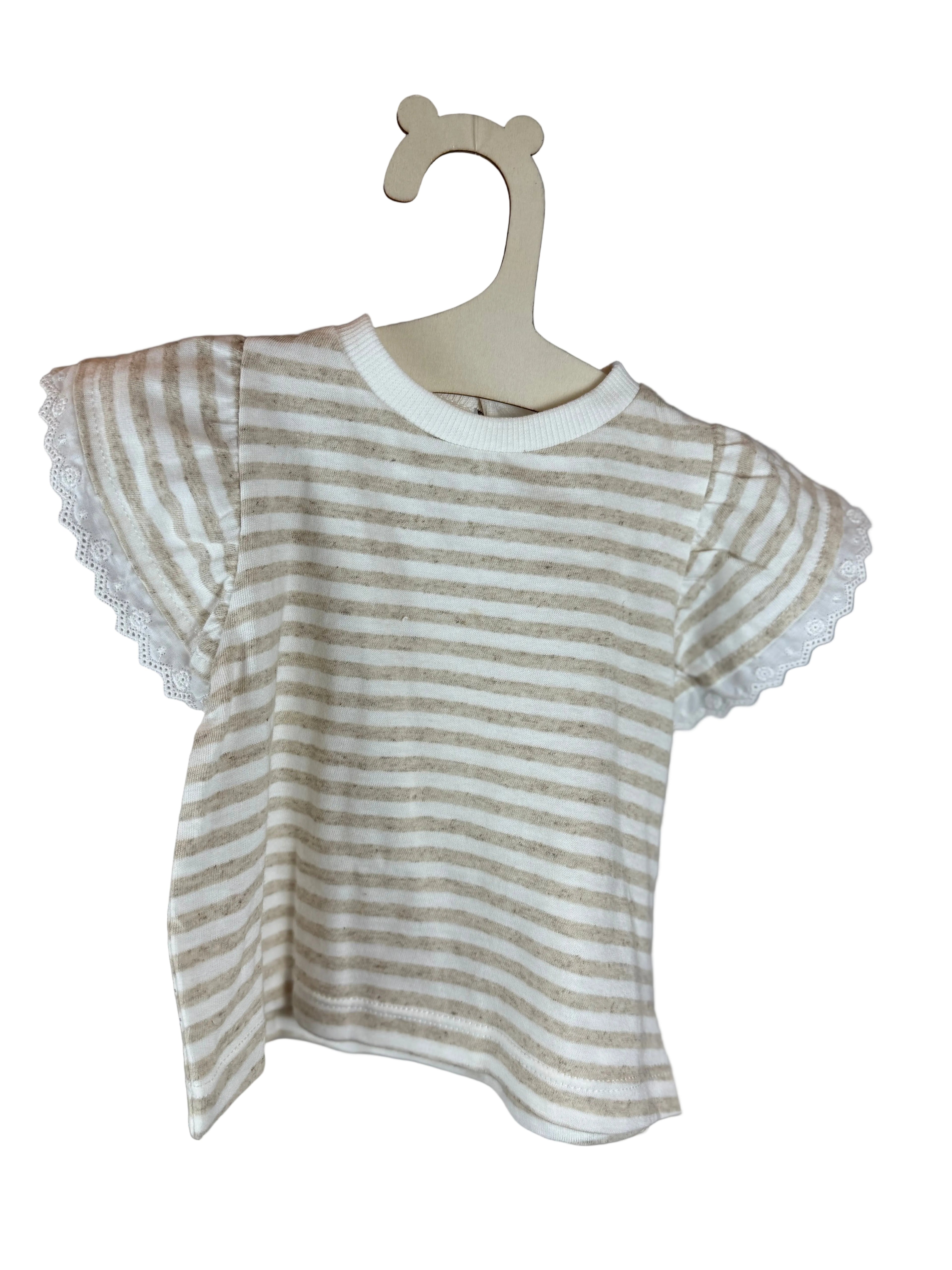✨ Maglia Righe Naturali con Manica in Pizzo – Snug