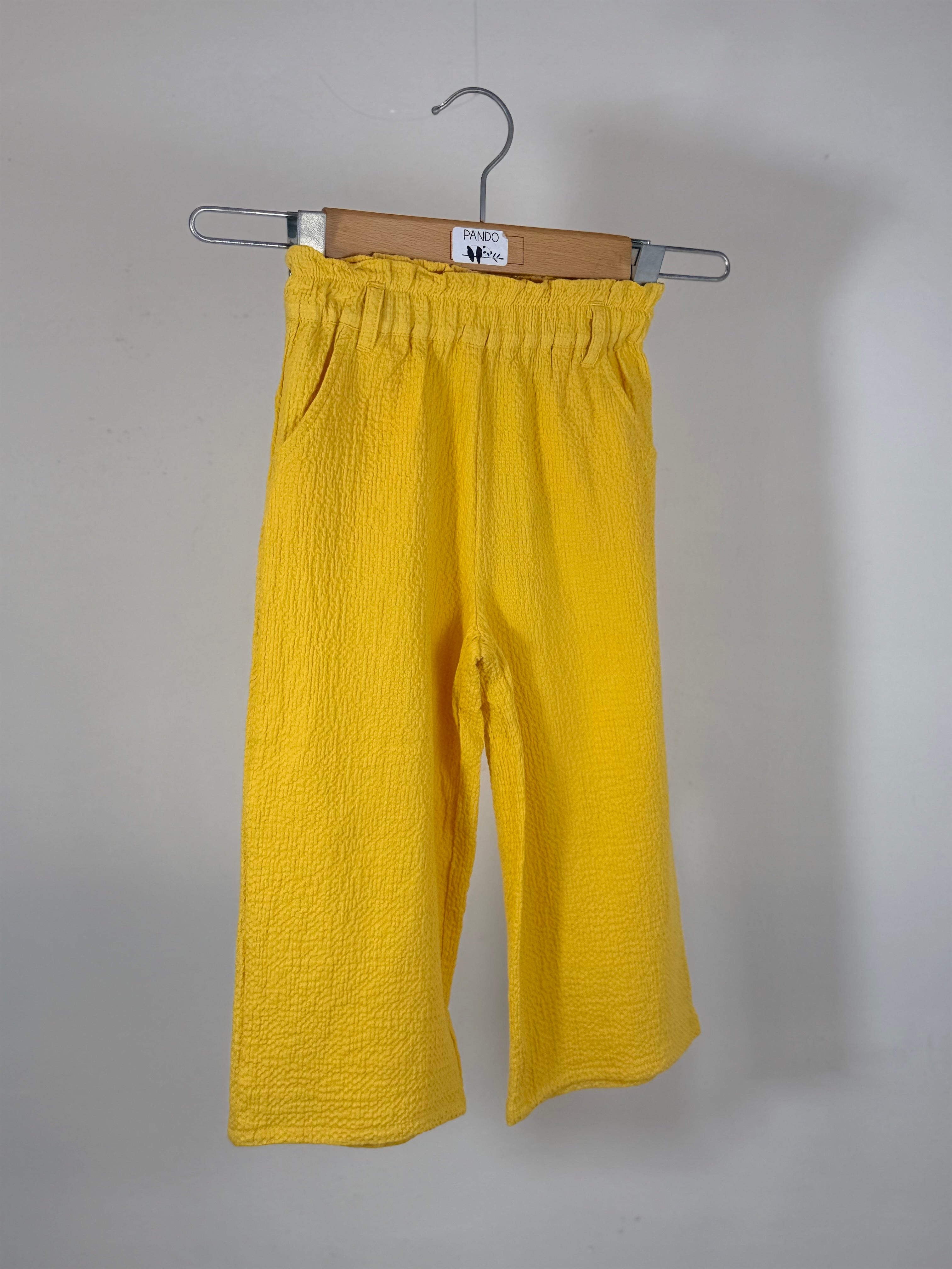 💛 Pantalone bambina giallo in tessuto leggero