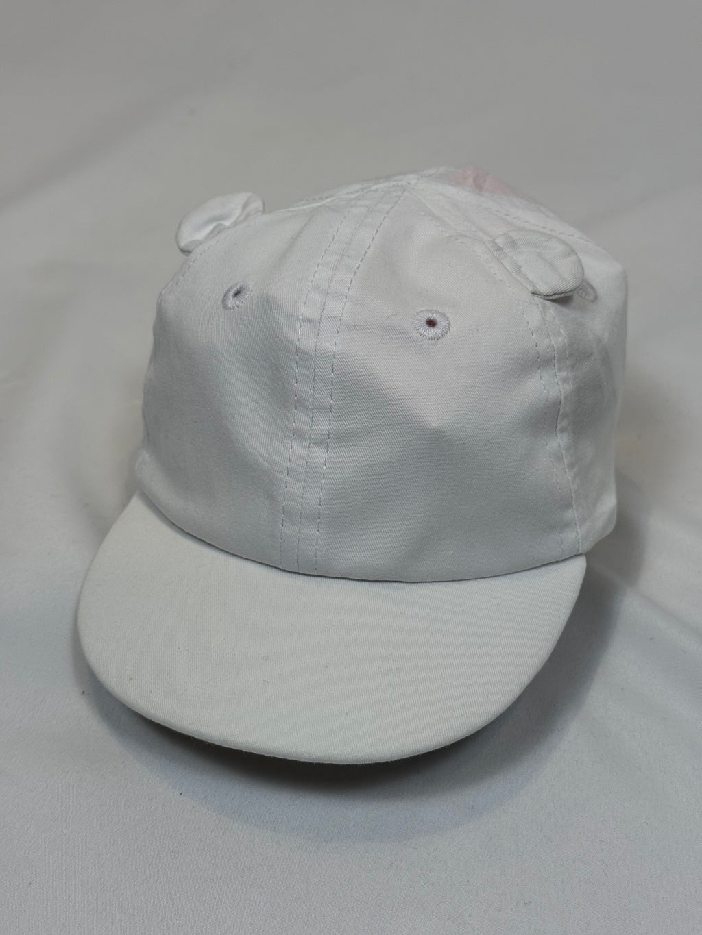 🤍🧢 Cappellino Bambina Bianco con Orecchiette